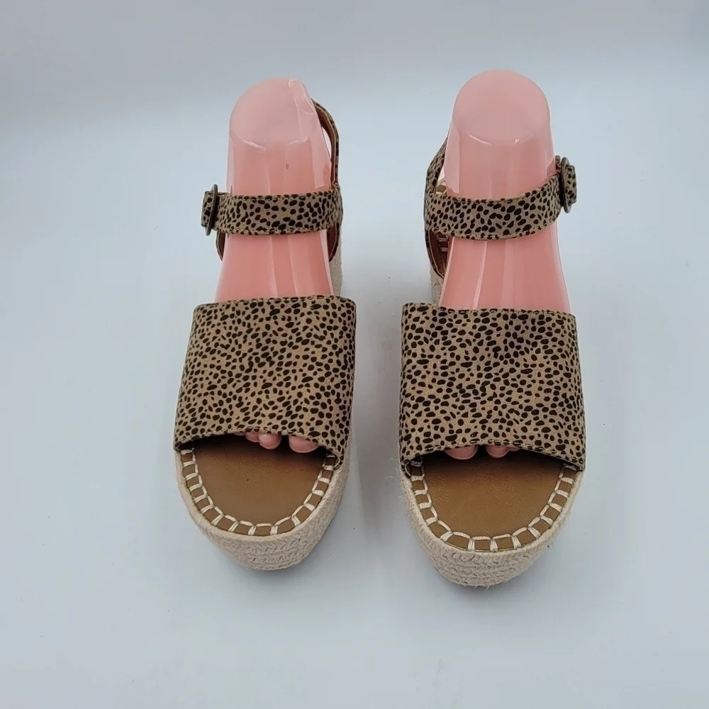 Universal Thread Dalmatian Espadrille Platform Sandals